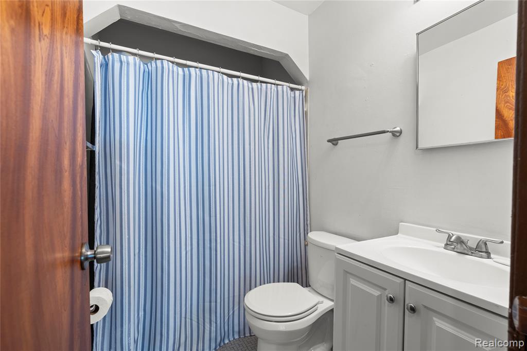 6021 Greenview Avenue, Detroit, MI 48228 — Photo 10