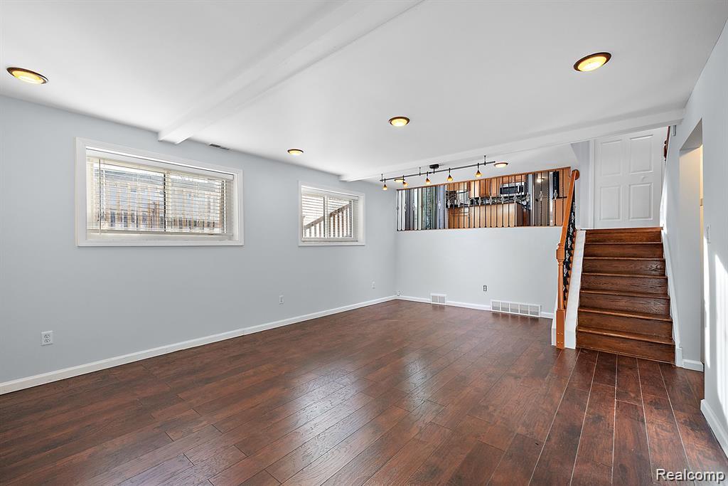 4058 Colonial Boulevard, Troy, MI 48085 — Photo 30