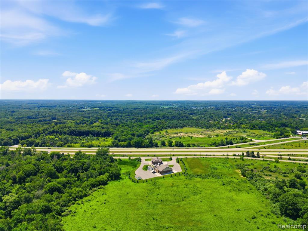 4975 Old Us 23, Fenton, MI 48430 — Photo 4