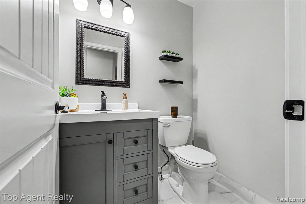 50492 Heatherwood Lane, Shelby Twp, MI 48317 — Photo 15