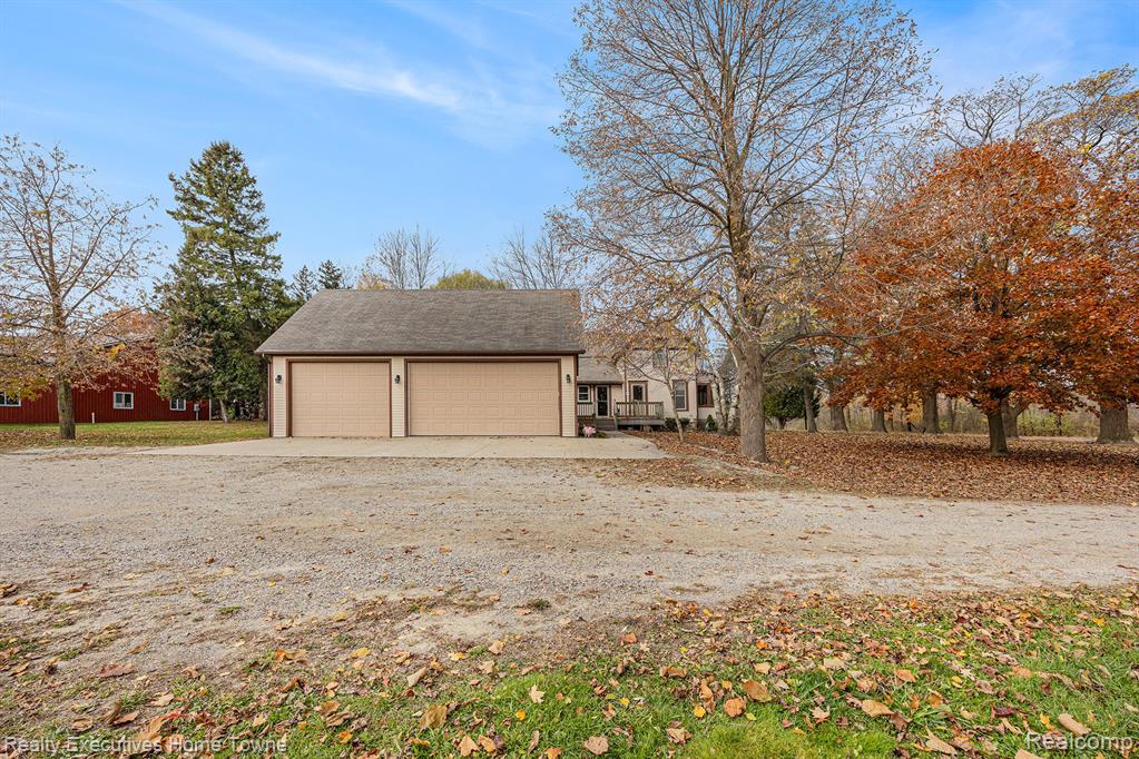 550 E Leonard Road, Leonard, MI 48367 — Photo 4