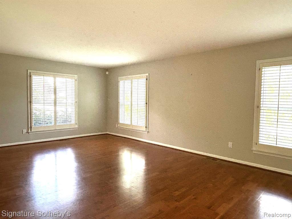 4746 HEDGEWOOD Drive, Bloomfield Hills, MI — Photo 3