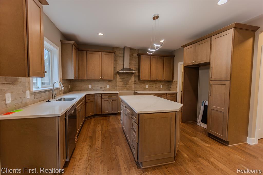 924 Carrington Drive, Northville, MI 48167 — Photo 20