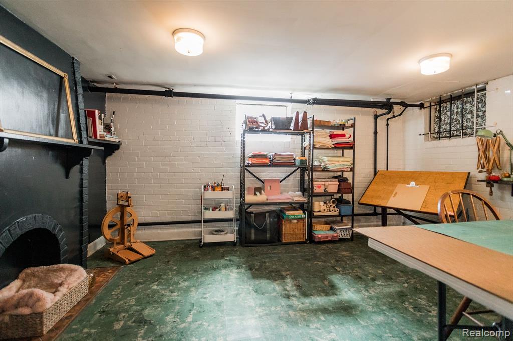 5815 BUCKINGHAM Avenue, Detroit, MI 48224 — Photo 33