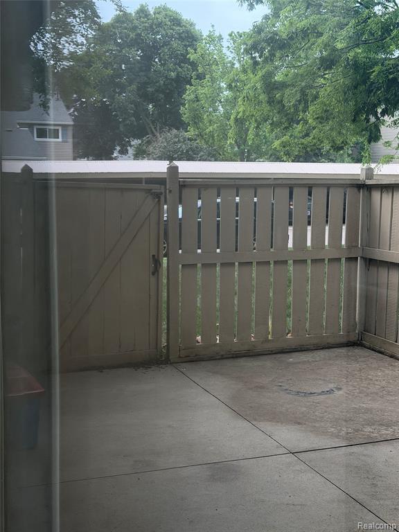 887 Kirts Boulevard, Troy, MI 48084 — Photo 27
