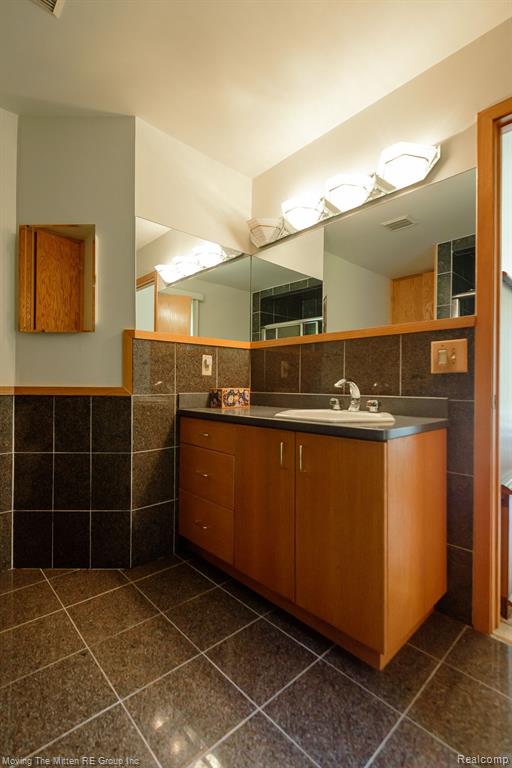 7181 MUERDALE, West Bloomfield, MI — Photo 24