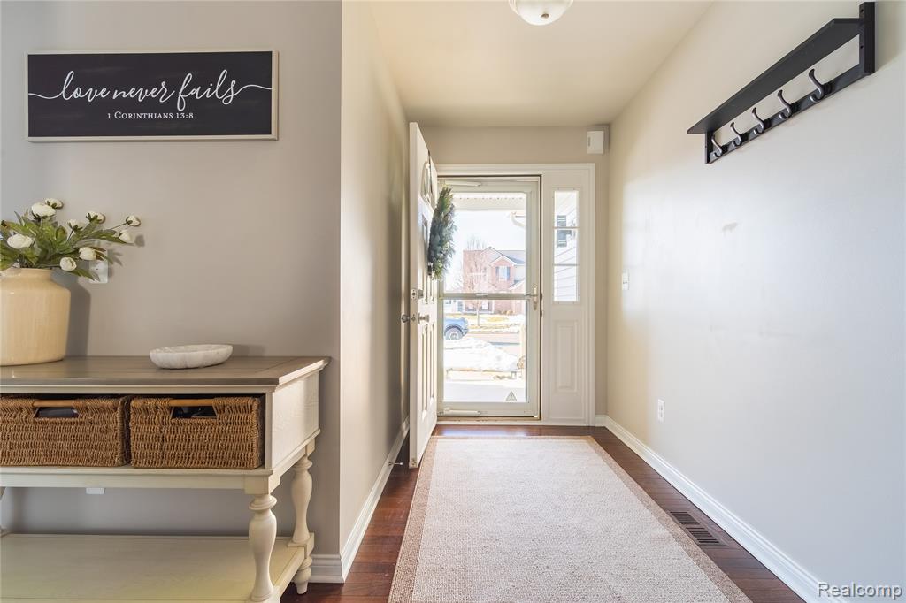 9054 Rock Harbor Drive, Newport, MI 48166 — Photo 4