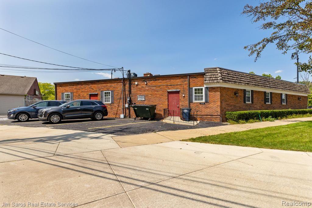 17770 MACK Avenue, Grosse Pointe, MI 48230 — Photo 11