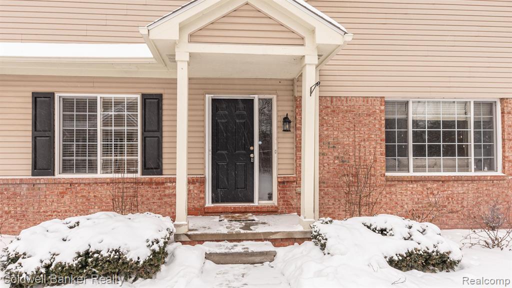 13541 CHRISTINA Lane, Belleville, MI 48111 — Photo 6