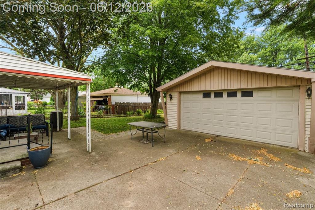 29555 Herbert Street, Madison Heights, MI 48071 — Photo 24