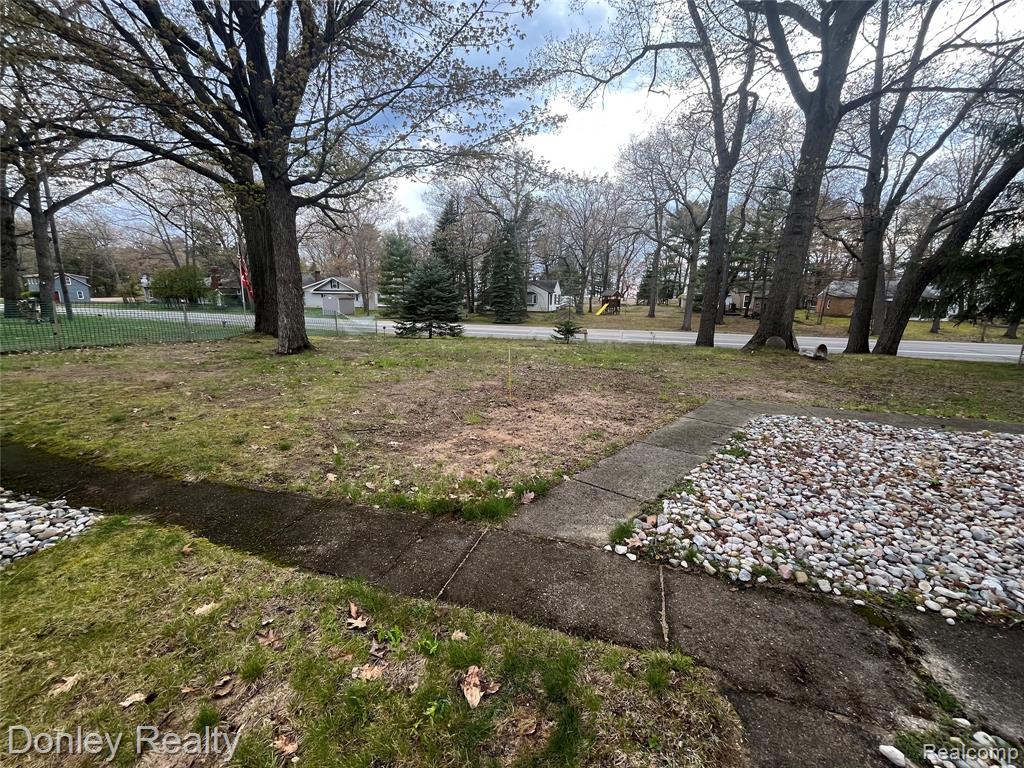 977 Port Austin Road, Port Austin, MI 48467 — Photo 28