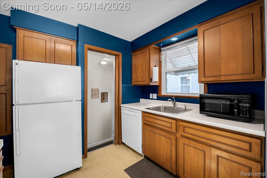 900 N Edison Avenue, Royal Oak, MI 48067 — Photo 6