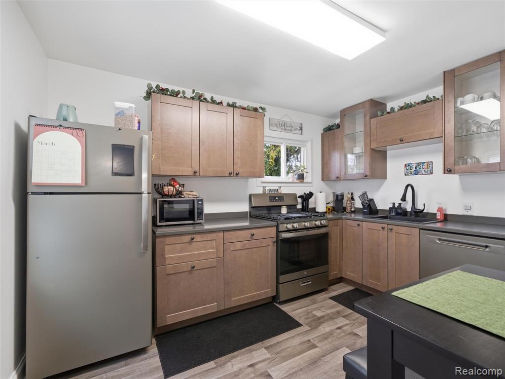 23353 Tawas Avenue, Hazel Park, MI 48030 — Photo 15