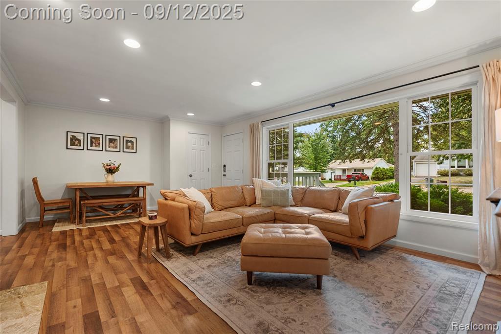 577 Bagley Street, Lake Orion, MI 48362 — Photo 3