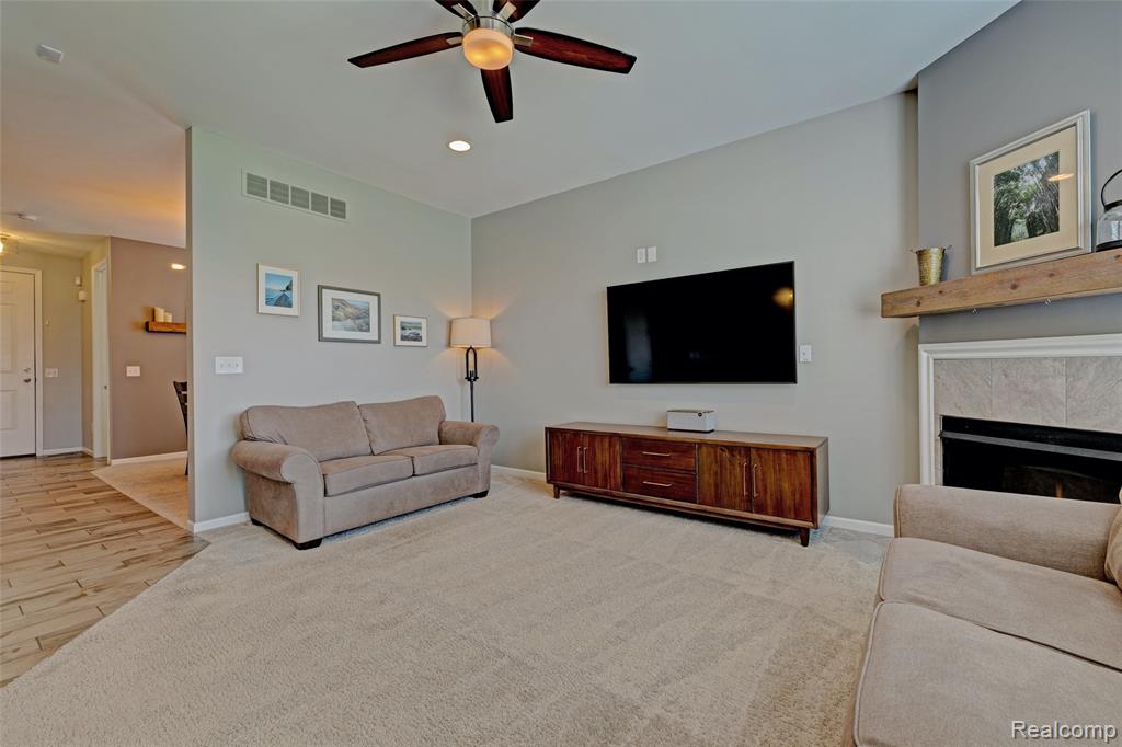 28545 Cottage Lane, New Hudson, MI 48165 — Photo 14