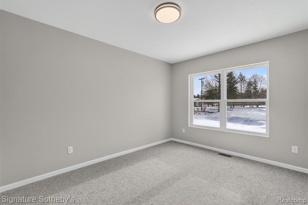 8515 Sandy Crest Drive, White Lake, MI, 00000