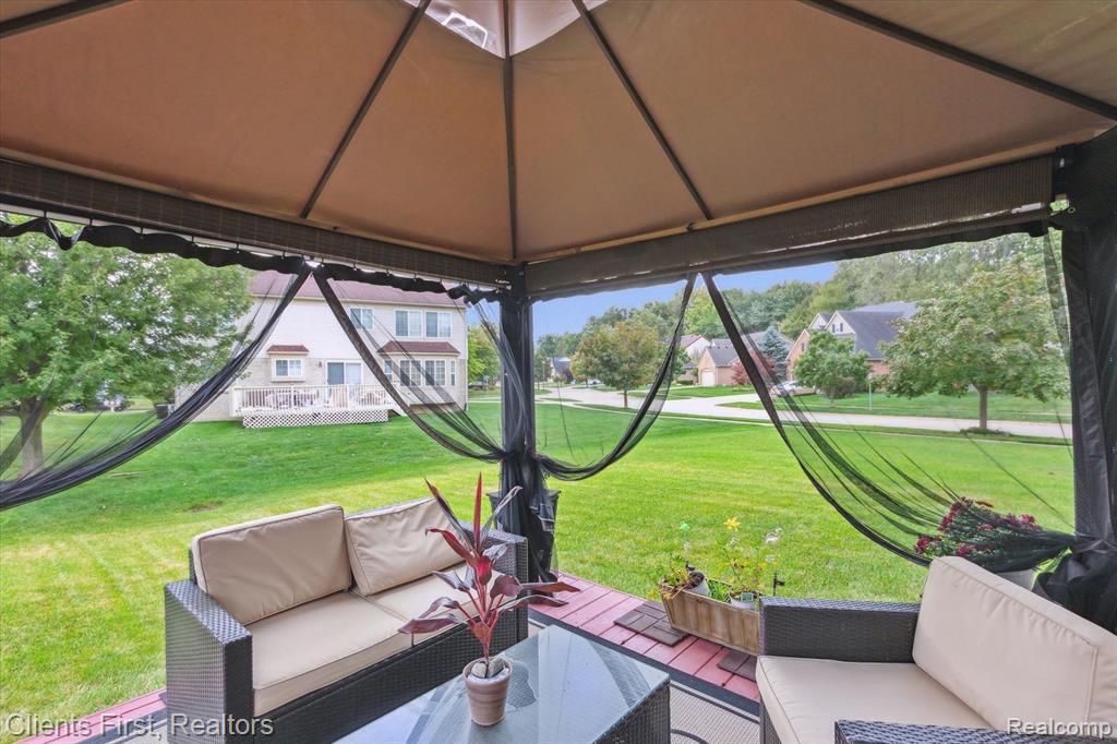 43872 N TIMBERVIEW Drive, Belleville, MI 48111 — Photo 45