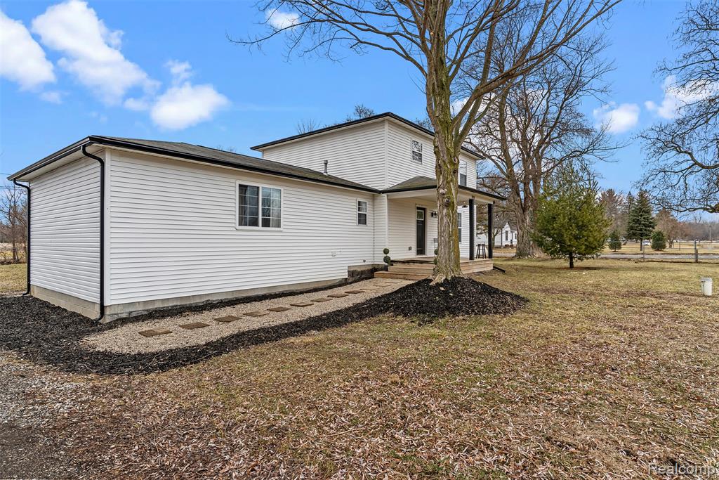 2010 W Willard Road, Clio, MI 48420 — Photo 5