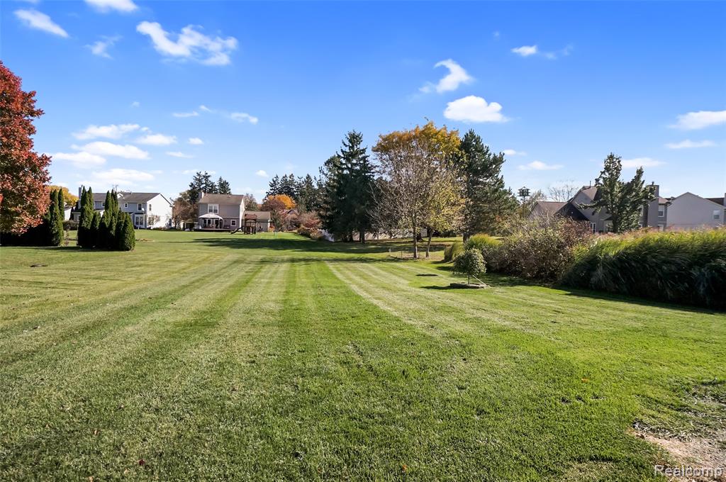 942 Westbrooke Drive, South Lyon, MI 48178 — Photo 47