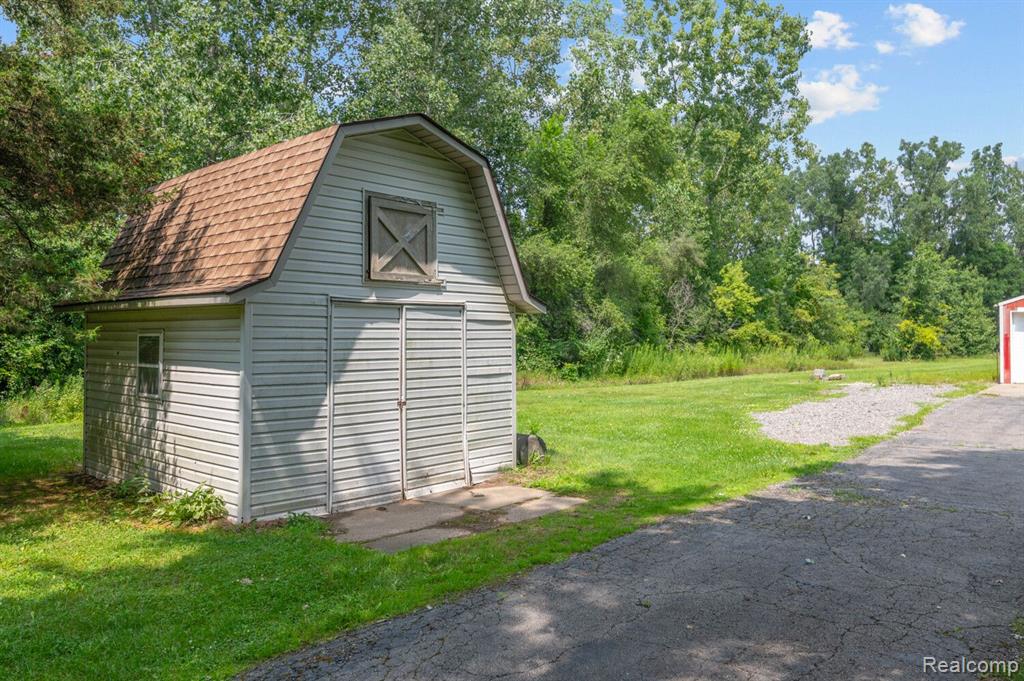 48720 HANFORD Road, Canton, MI 48187 — Photo 19