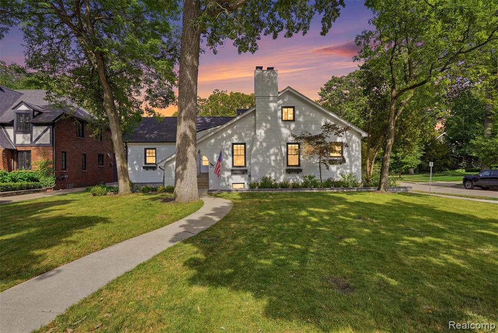 93 Oakdale Boulevard, Pleasant Ridge, MI