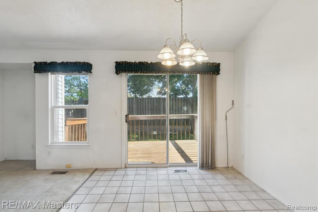 22571 Silver Creek Drive, 16, Woodhaven, MI 48183 — Photo 5