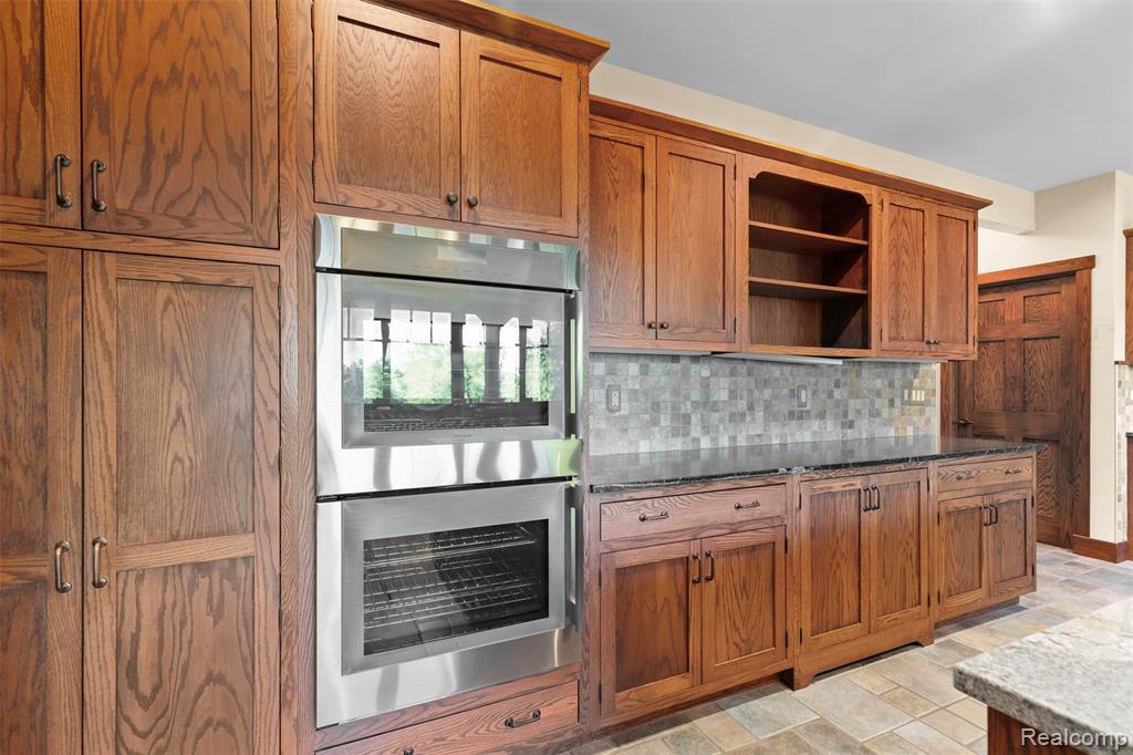 8861 Pleasantview, Northville, MI 48168 — Photo 11