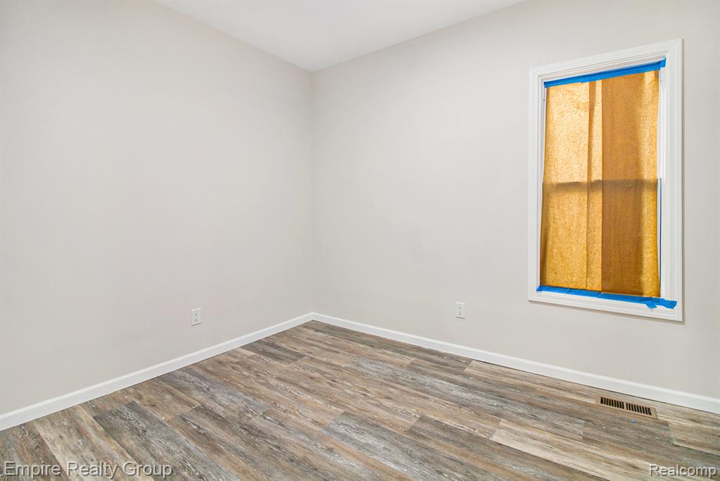 8366 Navy Street, Detroit, MI 48209 — Photo 12
