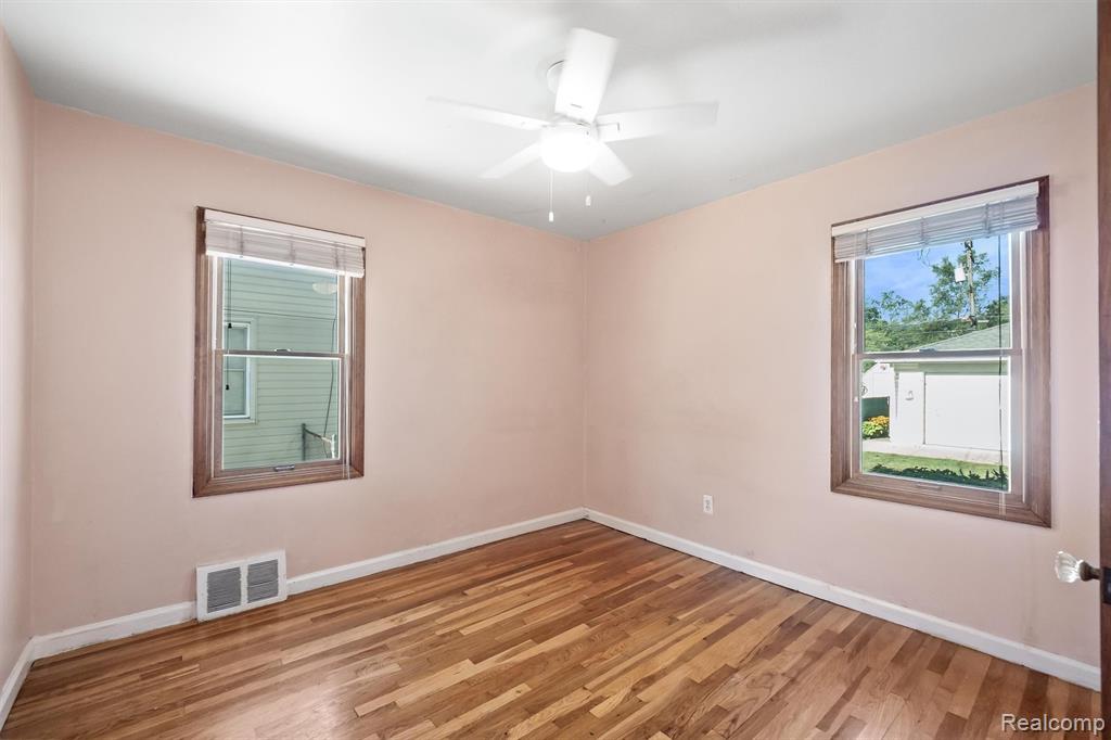 917 N Edison Avenue, Royal Oak, MI 48067 — Photo 19