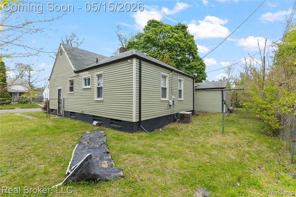 17486 Maine Street, Hamtramck, MI 48212 — Photo 3