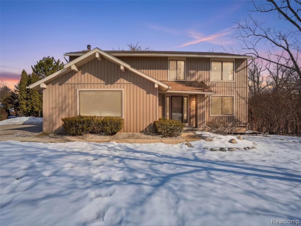 5585 Culpepper Drive, West Bloomfield, MI — front exterior