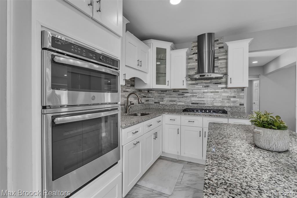 41893 Mary Kay Drive, Clinton Twp, MI 48038 — Photo 32