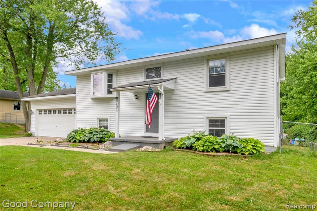 403 Donna Drive, Clinton, MI 49236