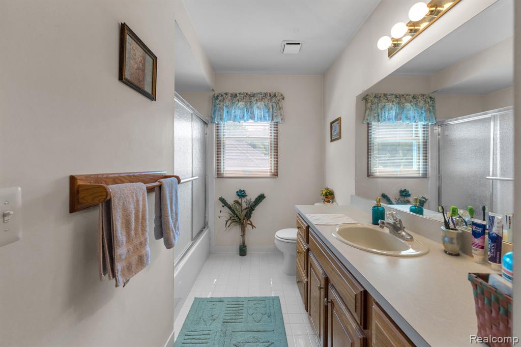 43746 Via Antonio Drive, Sterling Heights, MI 48314 — Photo 27