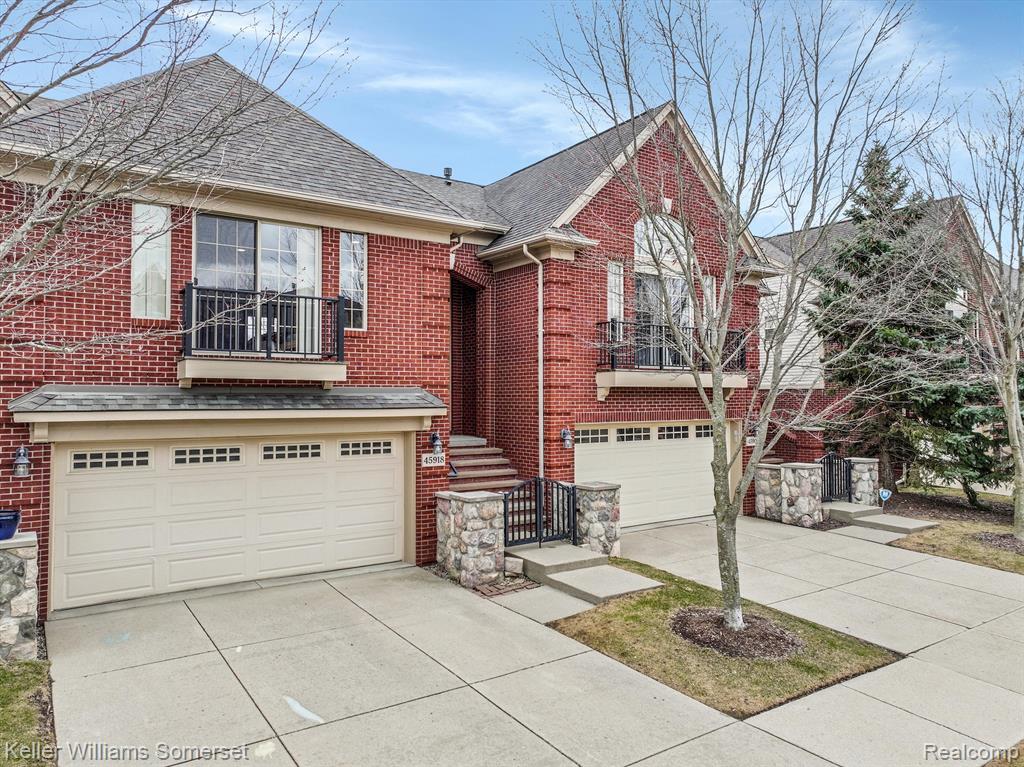 45918 DUTTON Drive, Macomb, MI 48044 — Photo 3