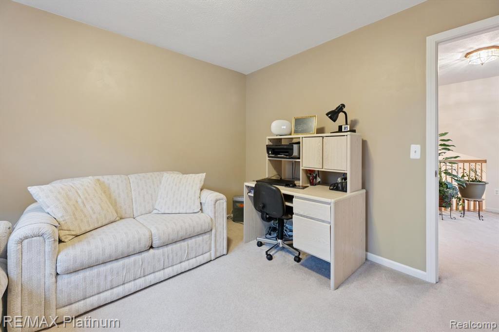 8872 Thornapple Drive, Pinckney, MI 48169 — Photo 46