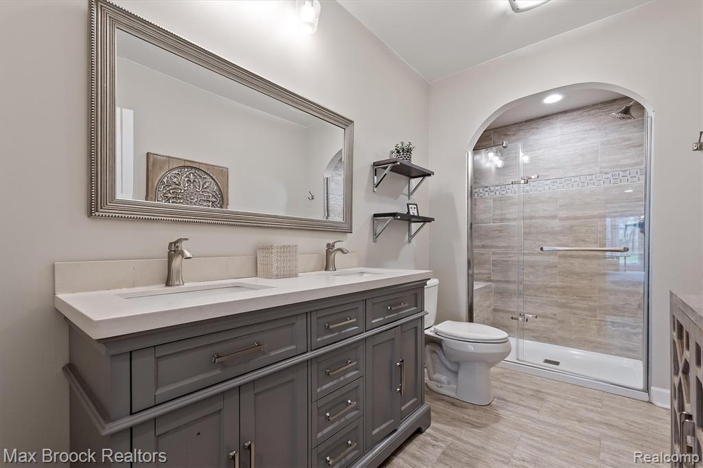 398 Shrewsbury Drive, Clarkston, MI 48348 — Photo 76