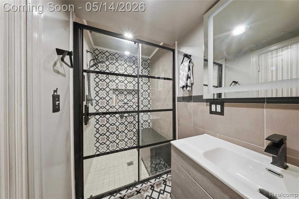 8727 Sarah Lane, Grosse Ile, MI 48138 — Photo 26