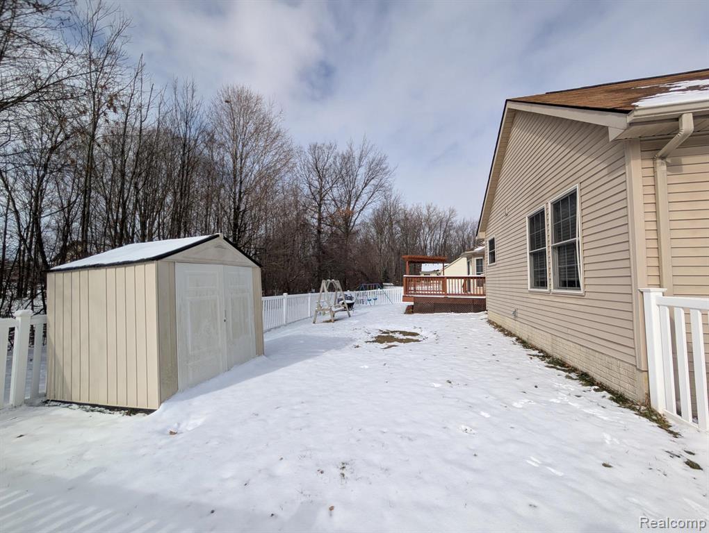 4090 Grand Oaks Trail, Burton, MI 48519 — Photo 22