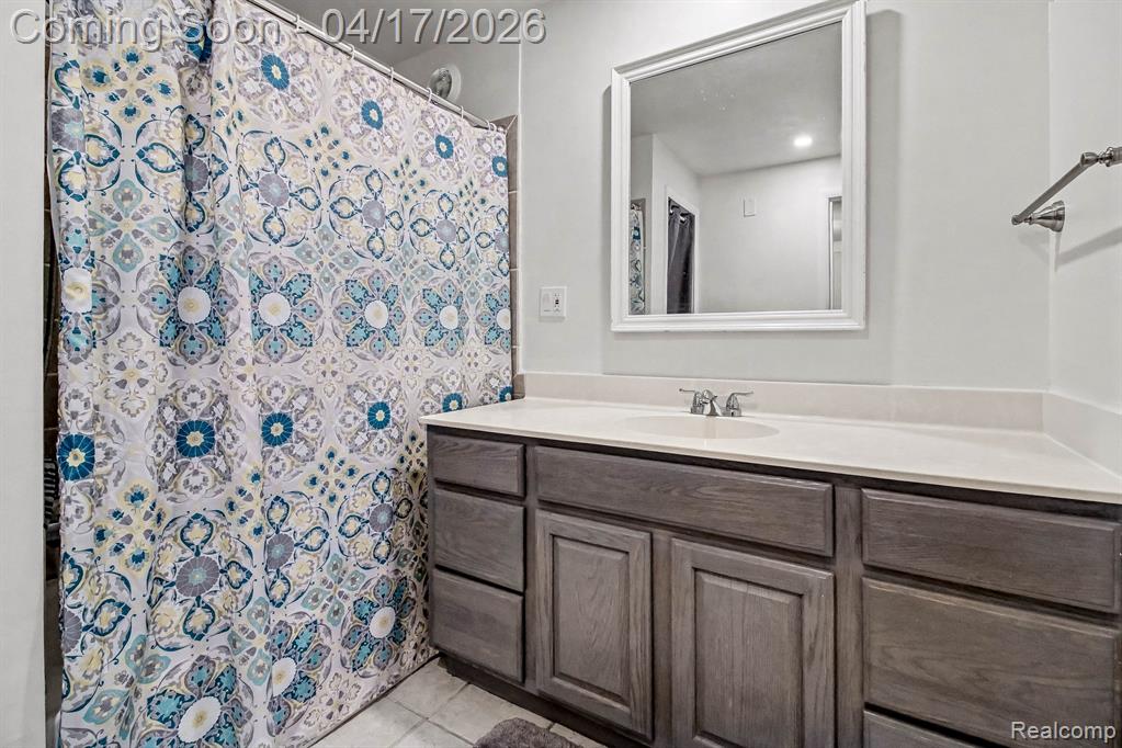 1612 Connecticut Street, Wolverine Lake, MI 48390 — Photo 16