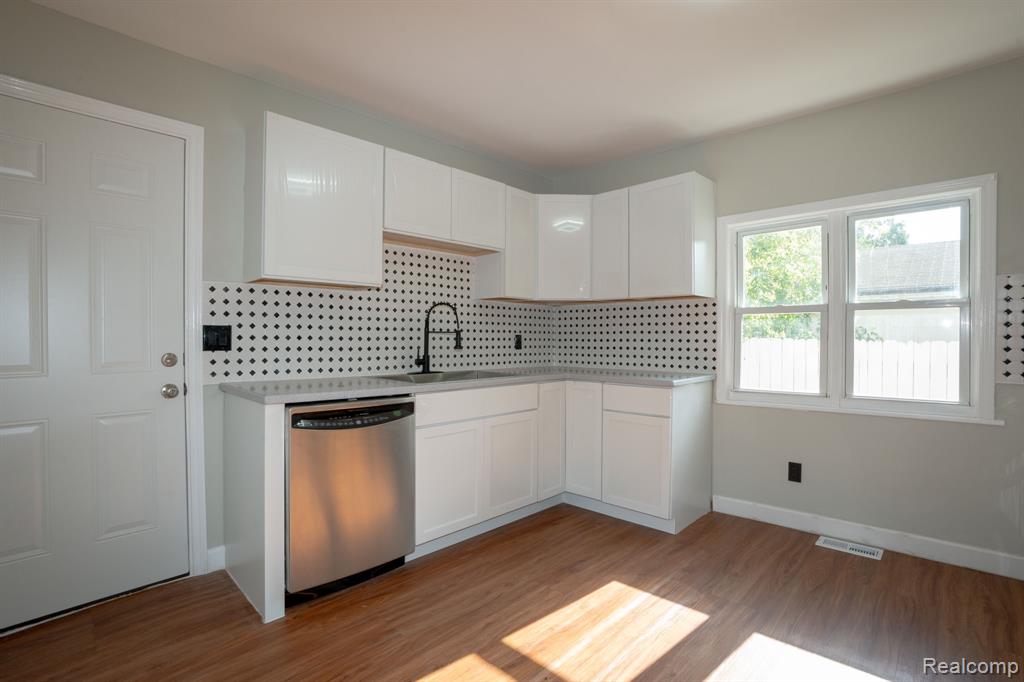 8726 Ford Avenue, Warren, MI 48089 — Photo 29