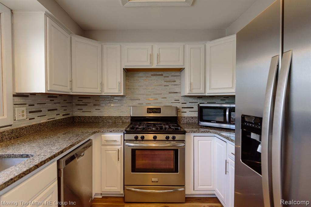 42340 OLD BRIDGE Road, Canton, MI 48188 — Photo 10