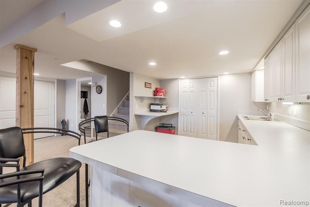 4830 SHERWELL Drive, Waterford, MI 48327 — Photo 34