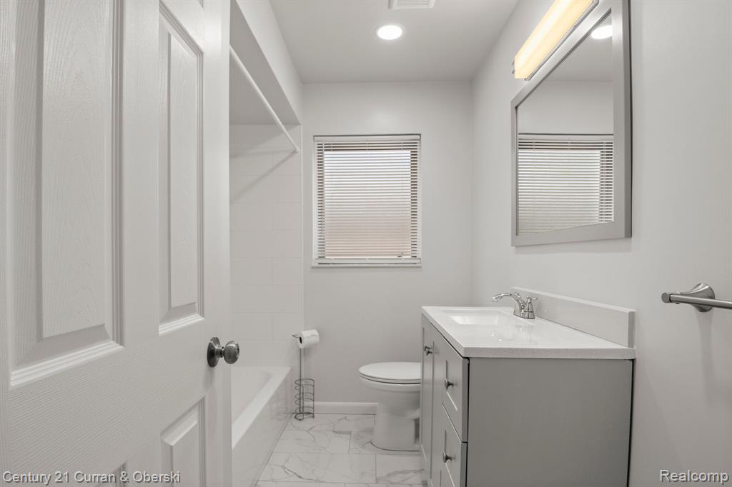 7480 COLONIAL Street, Dearborn Heights, MI 48127 — Photo 16