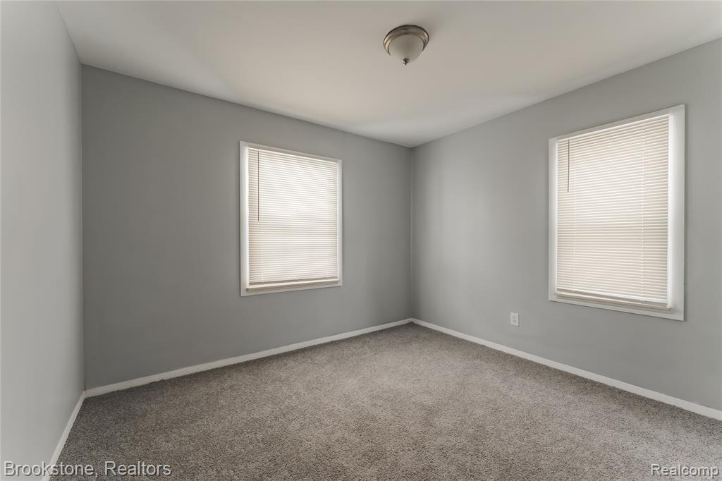 694 Emerson Avenue, Pontiac, MI 48340 — Photo 22