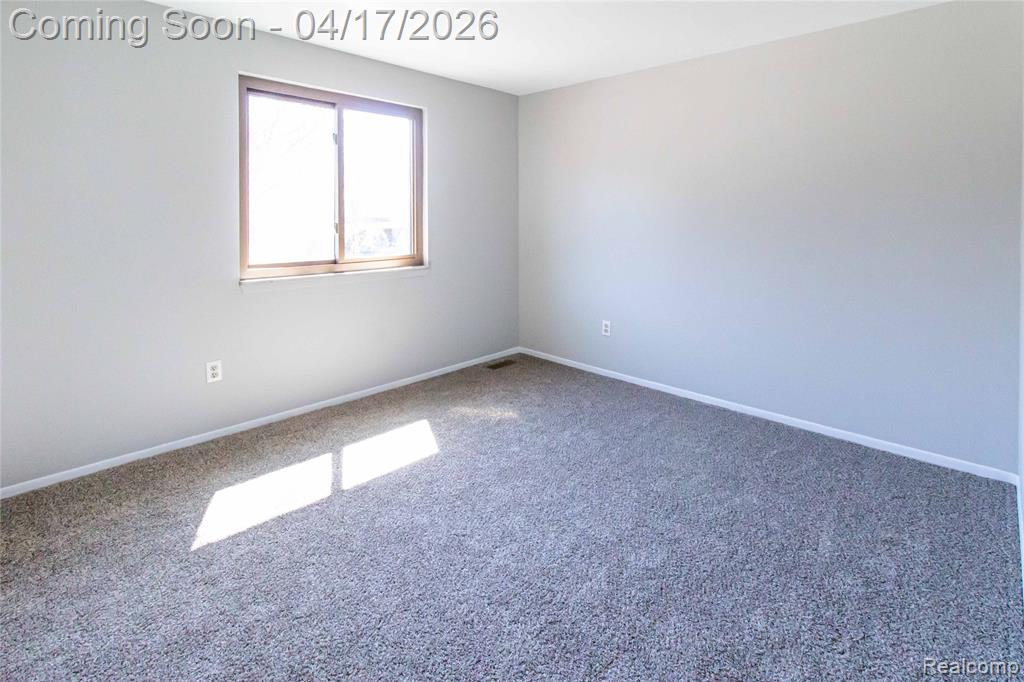 845 Longfellow Drive, Troy, MI 48085 — Photo 27