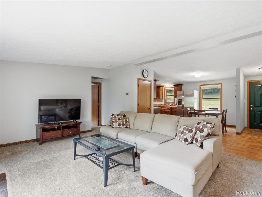 5003 Mason Road, Howell, MI 48843 — Photo 6