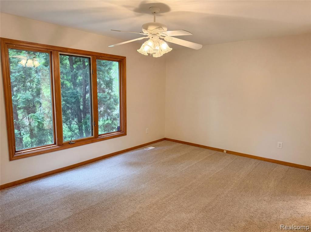 52186 Jacqueline Court, Macomb, MI 48042 — Photo 4