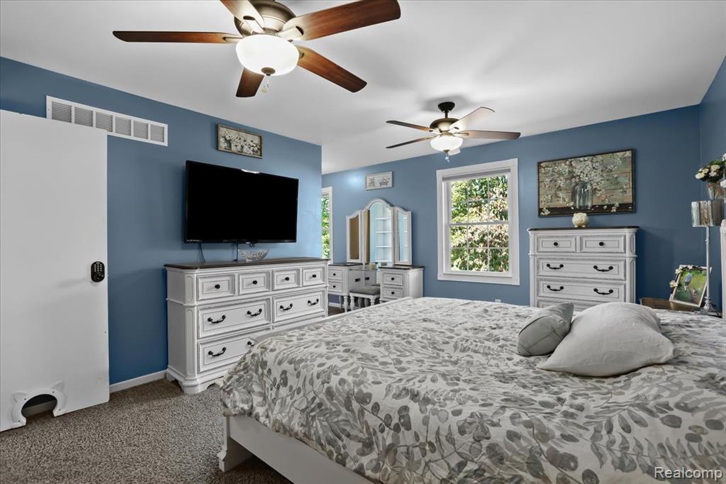 540 Dartmouth Crescent Court, Westland, MI — Photo 24