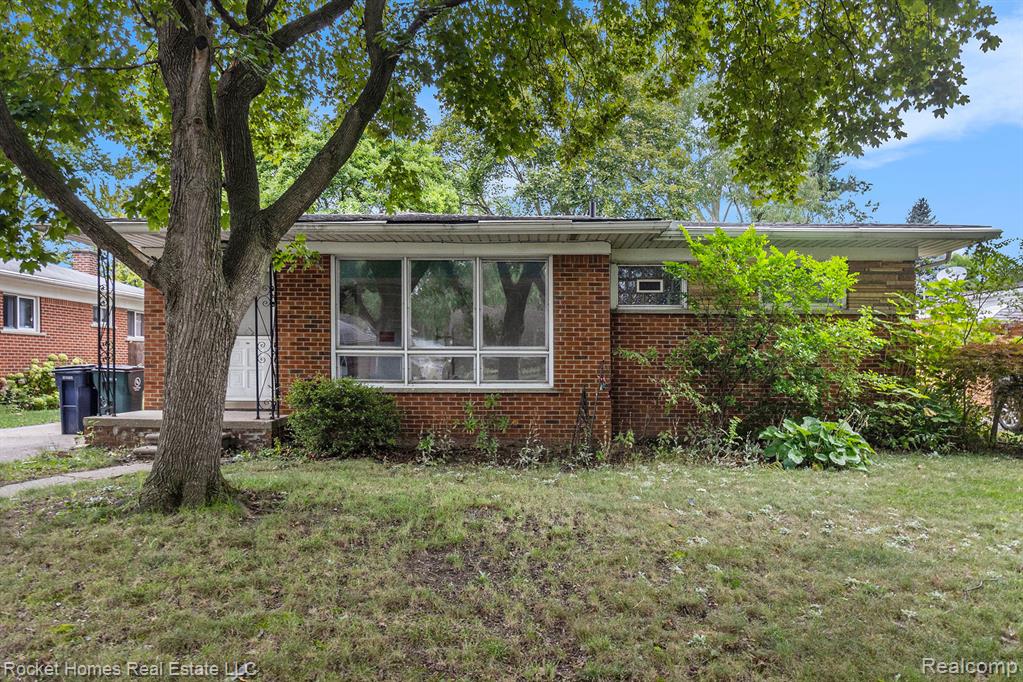 915 Englewood Avenue, Royal Oak, MI 48073 — front exterior